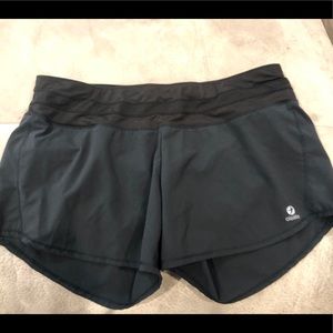 Oiselle mac roga shorts